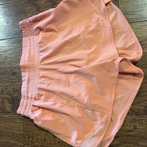 Lululemon Hotty Hot Short *4"